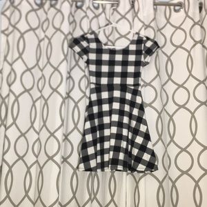 Total girls dress / small 7/8